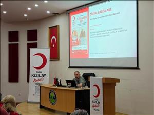 Öğr. Gör. Mahmut Sami Köktaş, Ailede Dijitalleşme ve Güvenli İnternet Kullanımı Üzerine Seminer Gerçekleştirdi